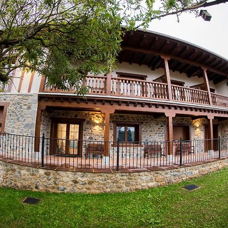 Apartamentos Los Picos De Europa Colio Екстер'єр фото