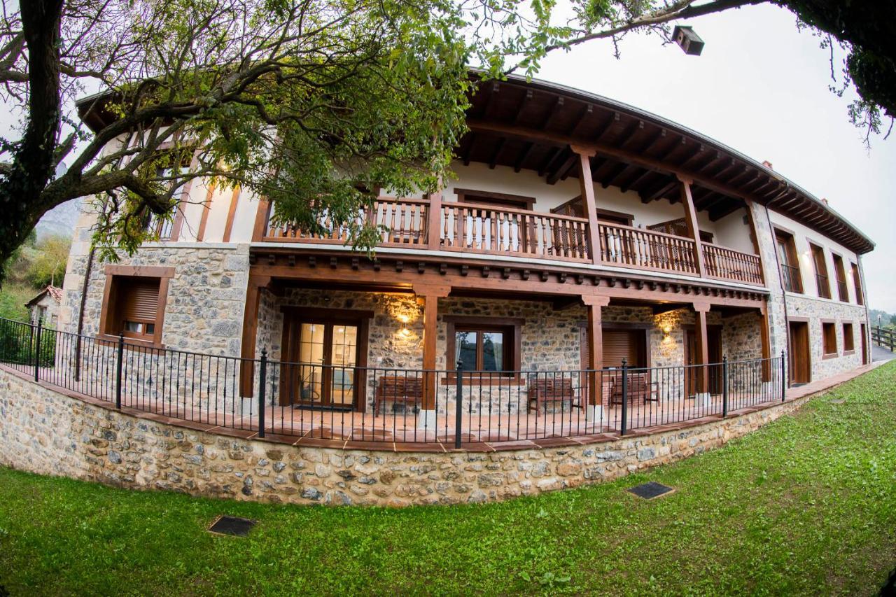Apartamentos Los Picos De Europa Colio Екстер'єр фото
