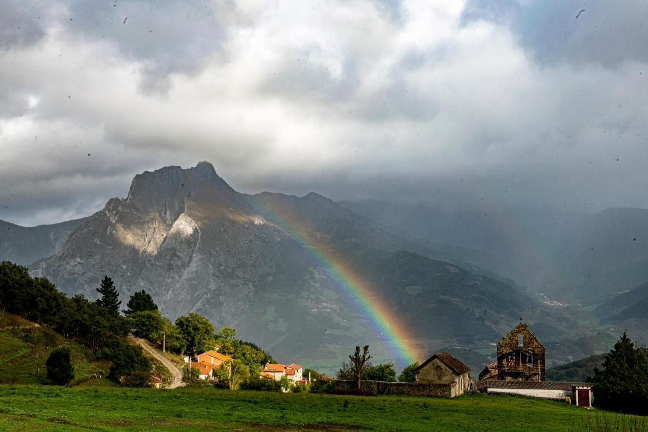 Apartamentos Los Picos De Europa Colio Екстер'єр фото
